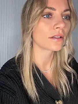 Milla  one online show from 09-29-25, 07:02