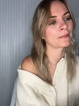 Milla  one online show from 10-15-25, 07:41