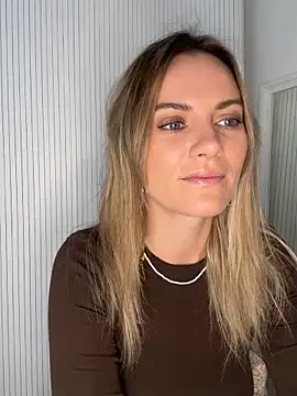 Milla  one online show from 11-11-25, 09:53