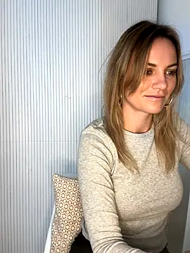 Milla  one online show from 11-17-25, 10:54