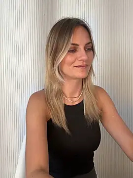 Milla  one online show from 06-08-26, 10:04