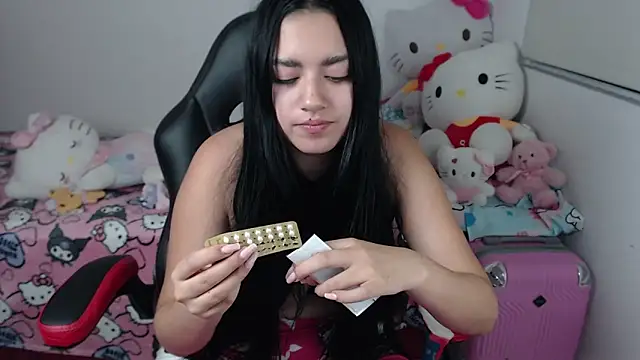 kayla k18 online show from 04-28-26, 02:38