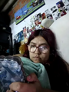 dafne19  online show from 10-16-25, 05:19