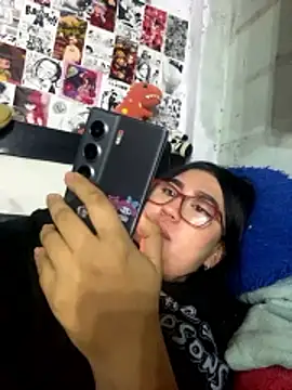 Snapshot of dafne19_ chatting on 01-10-26, 06:37 dafne19 online show from 01-10-26, 06:37