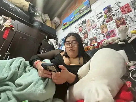 Snapshot of dafne19_ chatting on 02-15-26, 06:10 dafne19 online show from 02-15-26, 06:10