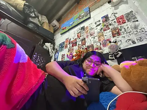 Snapshot of dafne19_ chatting on 02-20-26, 06:26 dafne19 online show from 02-20-26, 06:26