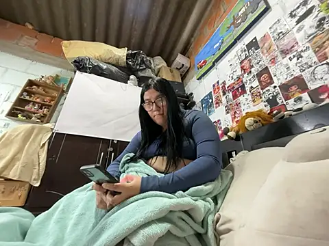Snapshot of dafne19_ chatting on 07-05-26, 04:19 dafne19 online show from 07-05-26, 04:19