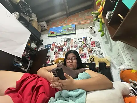 Snapshot of dafne19_ chatting on 07-07-26, 06:47 dafne19 online show from 07-07-26, 06:47