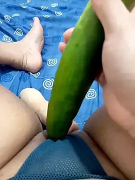 Snapshot of ambarlennoix chatting on 10-30-25, 08:16 ambarlennoix online show from 10-30-25, 08:16