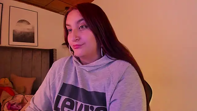 Snapshot of Alaia_Cute chatting on 12-04-24, 04:10 Alaia Cute online show from 12-04-24, 04:10