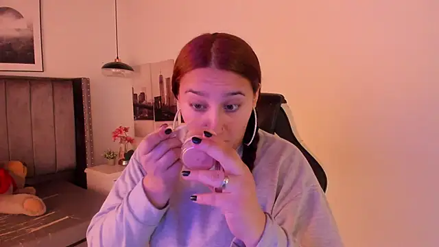 Snapshot of Alaia_Cute chatting on 12-04-24, 11:57 Alaia Cute online show from 12-04-24, 11:57
