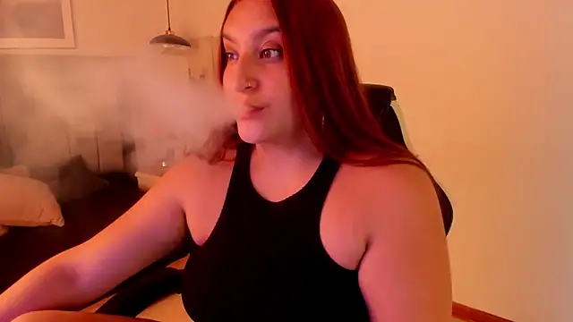 Snapshot of Alaia_Cute chatting on 01-14-25, 04:40 Alaia Cute online show from 01-14-25, 04:40