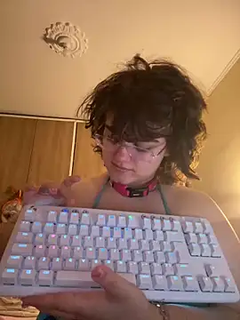 Snapshot of yudrayeb chatting on 12-11-24, 04:39 yudrayeb online show from 12-11-24, 04:39