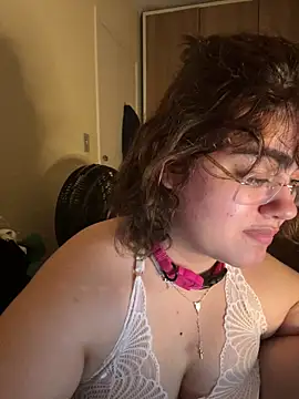 Snapshot of yudrayeb chatting on 01-02-25, 02:22 yudrayeb online show from 01-02-25, 02:22