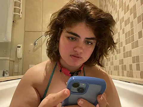 Snapshot of yudrayeb chatting on 01-04-25, 01:21 yudrayeb online show from 01-04-25, 01:21