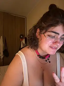 Snapshot of yudrayeb chatting on 01-08-25, 03:40 yudrayeb online show from 01-08-25, 03:40