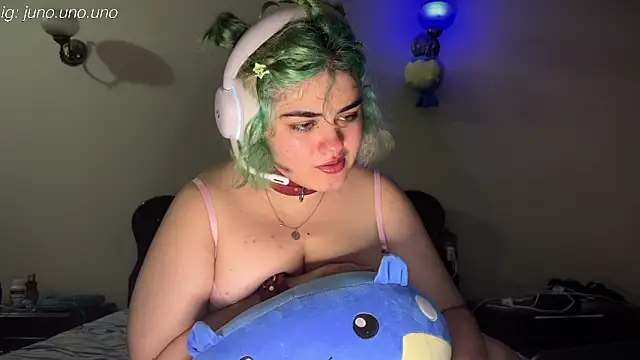 Snapshot of yudrayeb chatting on 02-17-25, 11:09 yudrayeb online show from 02-17-25, 11:09