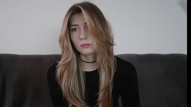 Snapshot of ErikaShyy chatting on 01-29-25, 10:58 ErikaShyy online show from 01-29-25, 10:58