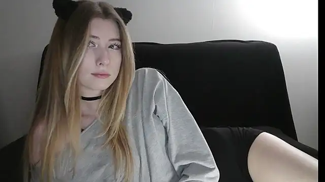 ErikaShyy online show from 06-16-26, 10:29