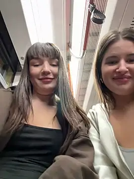 Snapshot of Sophie_Avory chatting on 02-21-25, 06:59 Sophie Avory online show from 02-21-25, 06:59