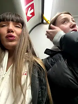 Snapshot of Sophie_Avory chatting on 11-28-25, 06:10 Sophie Avory online show from 11-28-25, 06:10