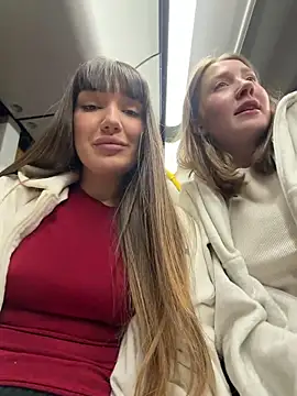 Snapshot of Sophie_Avory chatting on 02-13-26, 05:42 Sophie Avory online show from 02-13-26, 05:42