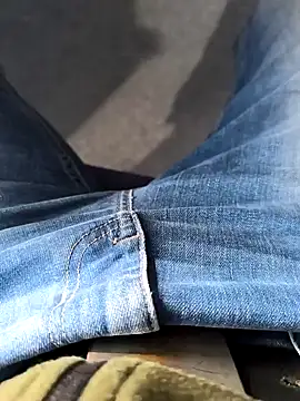 Snapshot of geilehecke1 chatting on 01-14-25, 11:53 geilehecke1 online show from 01-14-25, 11:53