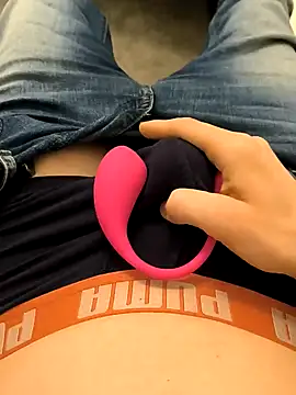 Snapshot of geilehecke1 chatting on 01-15-25, 04:54 geilehecke1 online show from 01-15-25, 04:54