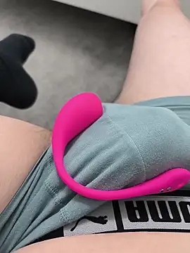 Snapshot of geilehecke1 chatting on 10-30-25, 05:02 geilehecke1 online show from 10-30-25, 05:02