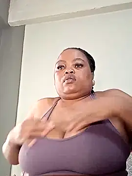 Snapshot of hugemelonsxxx chatting on 10-06-25, 11:51 hugemelonsxxx online show from 10-06-25, 11:51