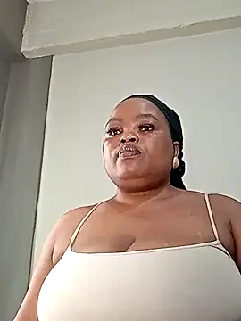 Snapshot of hugemelonsxxx chatting on 10-14-25, 10:38 hugemelonsxxx online show from 10-14-25, 10:38