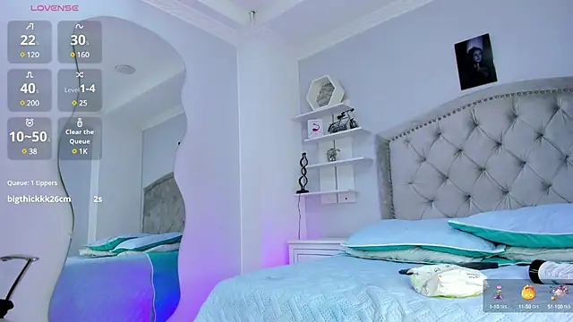 Snapshot of LiaFlowers chatting on 12-11-24, 03:02 LiaFlowers online show from 12-11-24, 03:02