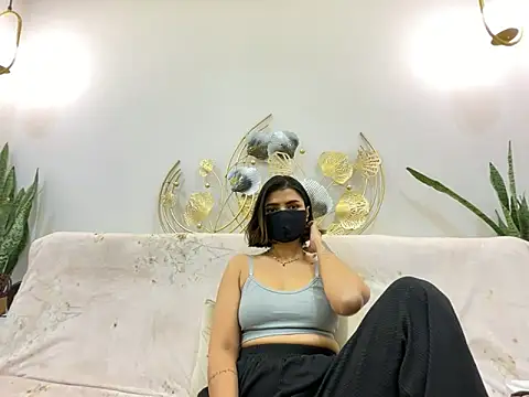 MaYaa  11 online show from 02-17-25, 12:05