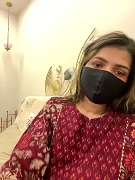 MaYaa  11 online show from 01-11-26, 07:57