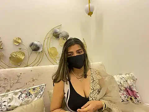 MaYaa  11 online show from 04-24-26, 05:43