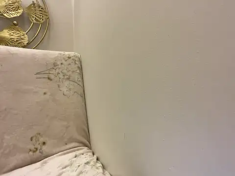 MaYaa  11 online show from 04-30-26, 02:23