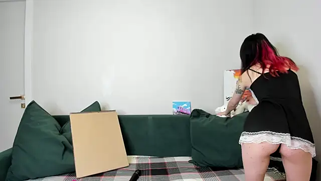 Lola Peach online show from 07-10-26, 05:23