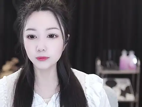 Nuyoah-77 online show from 02-19-26, 06:20