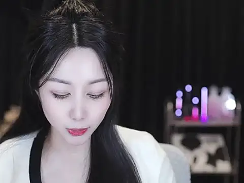 Nuyoah-77 online show from 02-20-26, 03:34