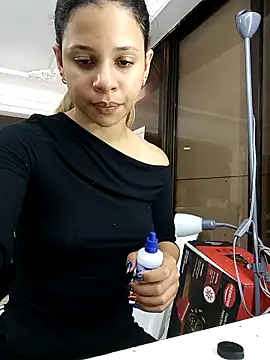 Snapshot of LadyAvalon chatting on 11-08-25, 05:45 LadyAvalon online show from 11-08-25, 05:45