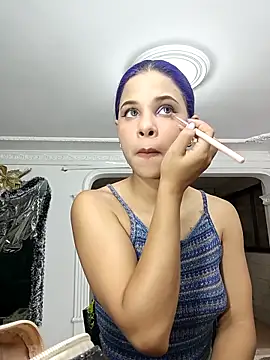 Snapshot of LadyAvalon chatting on 12-18-25, 07:09 LadyAvalon online show from 12-18-25, 07:09