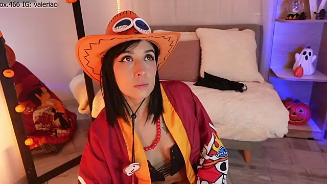 ValeriaCox online show from 10-31-25, 04:19