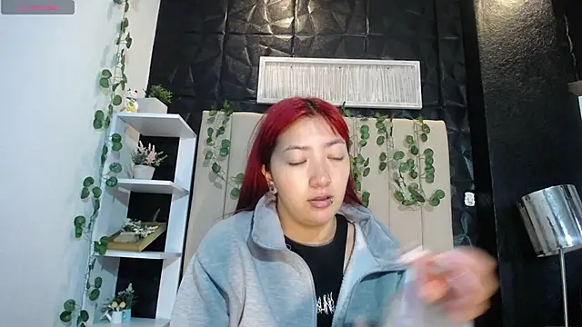 Mia Rinn online show from 01-27-25, 12:58