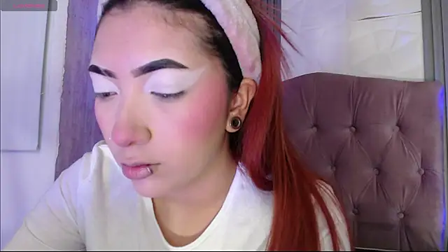 Mia Rinn online show from 11-18-25, 02:54