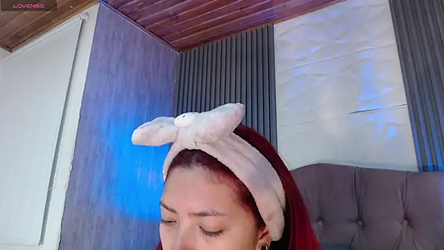 Mia Rinn online show from 12-16-25, 02:11