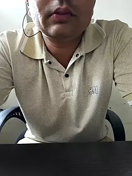 Snapshot of akkyplayboy08 chatting on 10-28-25, 06:39 akkyplayboy08 online show from 10-28-25, 06:39