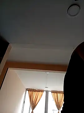 Snapshot of Lesly_10- chatting on 03-15-25, 10:22 Lesly 10- online show from 03-15-25, 10:22