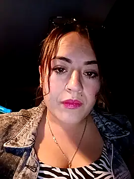 Snapshot of Lesly_10- chatting on 09-25-25, 12:03 Lesly 10- online show from 09-25-25, 12:03