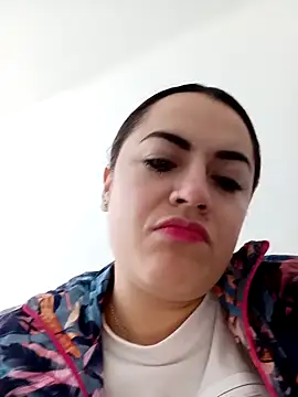 Snapshot of Lesly_10- chatting on 10-10-25, 12:48 Lesly 10- online show from 10-10-25, 12:48