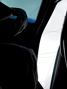 Snapshot of Lesly_10- chatting on 10-17-25, 07:49 Lesly 10- online show from 10-17-25, 07:49